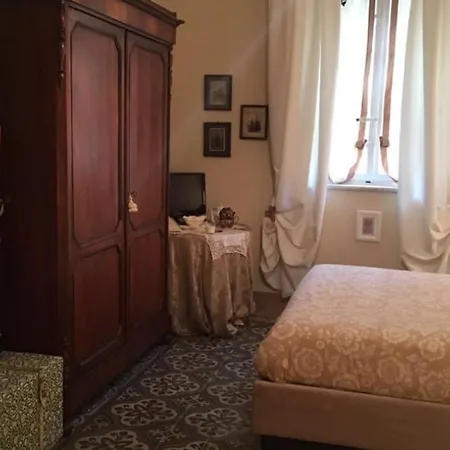 Guest house Chiavi D'oro - *